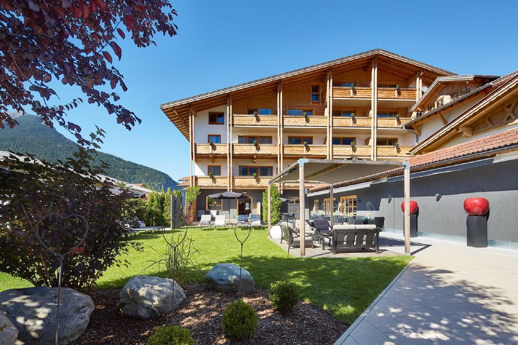 der grüne Baum Mountain Boutique Hotel Ehrwald Exterior foto