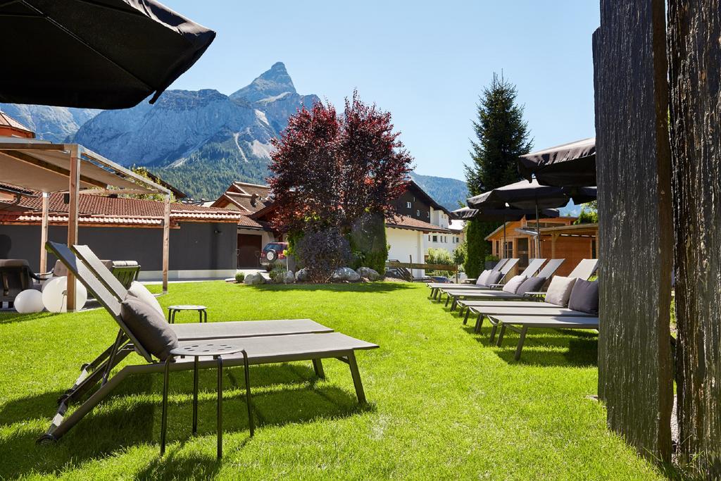 der grüne Baum Mountain Boutique Hotel Ehrwald Exterior foto